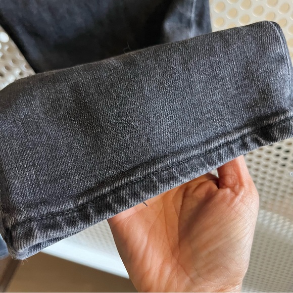 Aritzia Denim Forum The Arlo High Rise Straight Jean Size 28 W and 28L in Black - Picture 8 of 16